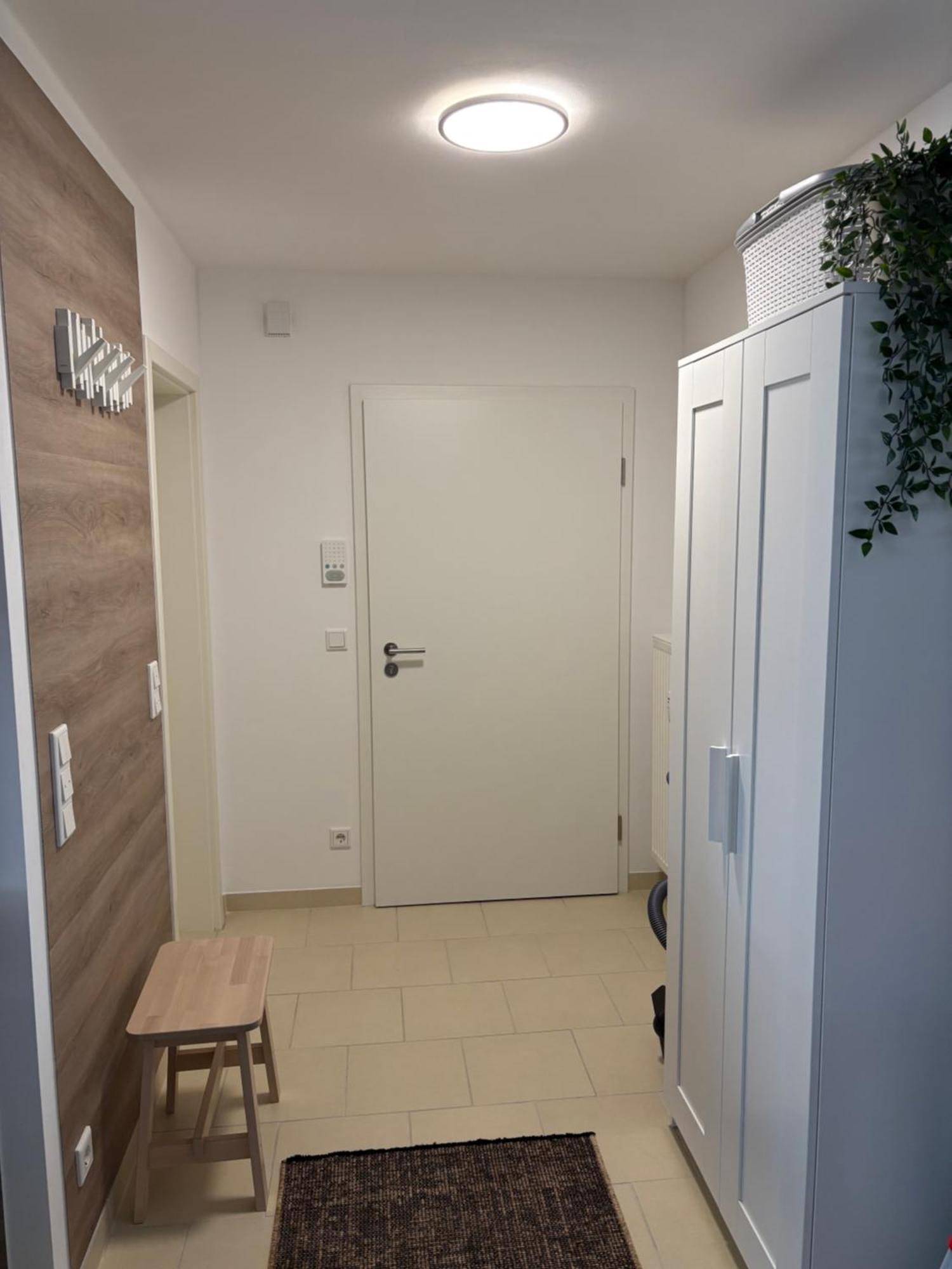 Grosse Gemuetliche Ferienwohnung Mit Klimaanlage, Parkplatz Inklusive Top ! Fürth エクステリア 写真